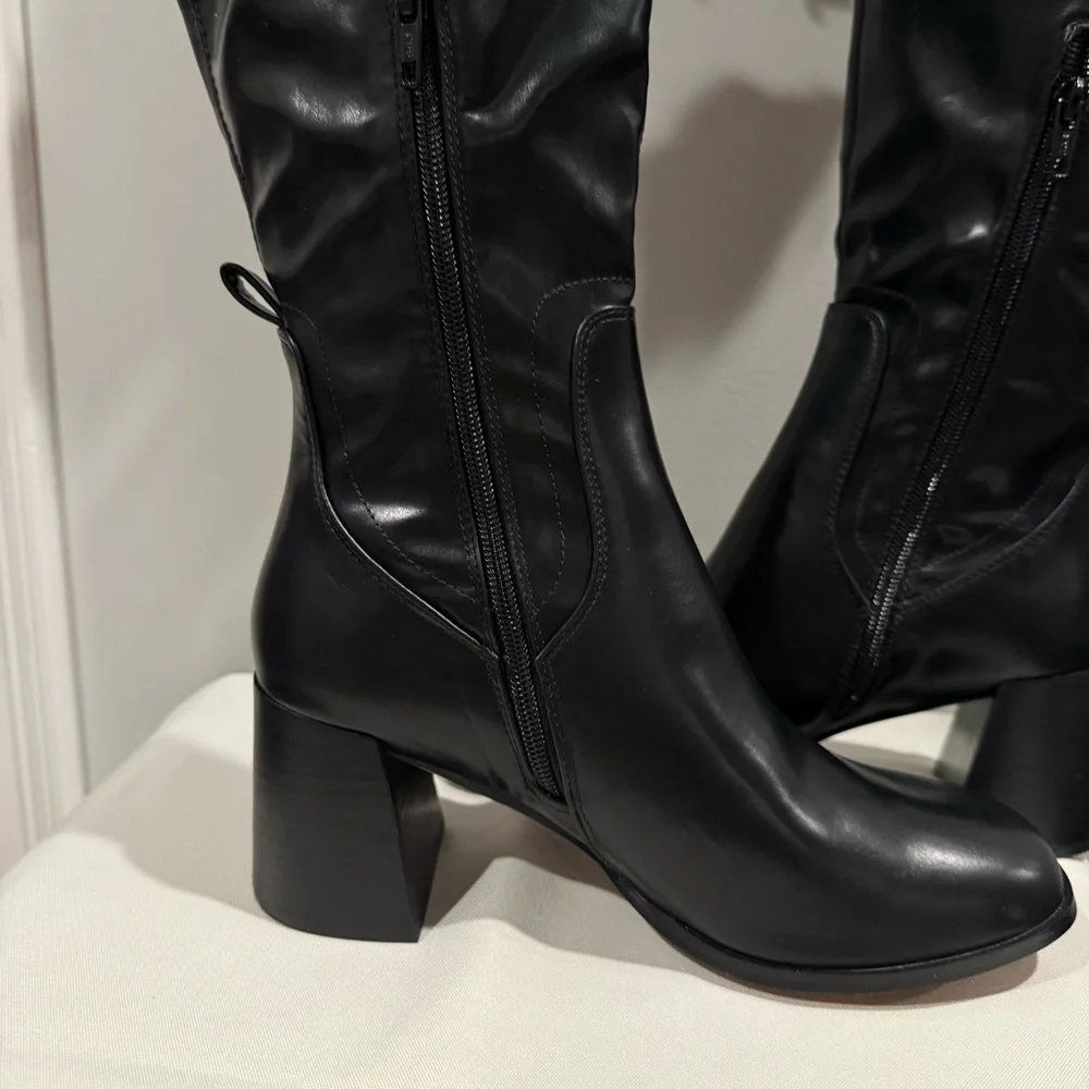 Topshop Knee High Boots w/side zipper and block heel - Picture 13 of 16